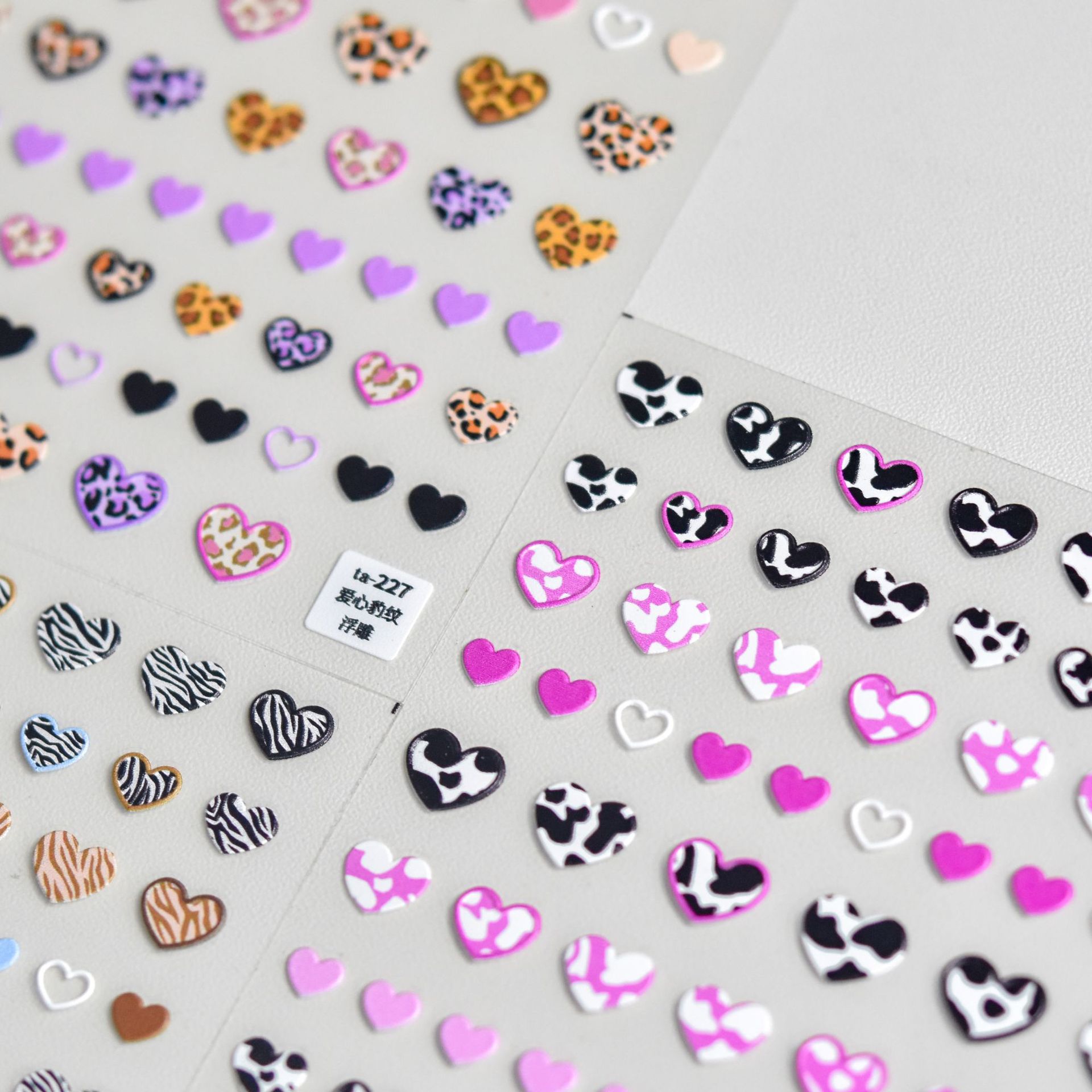 Nail Art Zebra Design - สติกเกอร์ติดเล็บติดเล็บมีกาวดีไซน์รูปหัวใจลายสัตว์ตกแต่งศิลปะหัวใจลายวัวเสือดาวม้าลาย TA-226