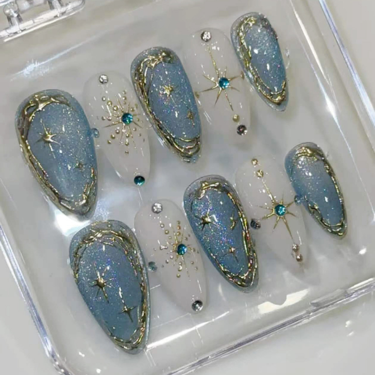 ชุดเล็บปลอมสีฟ้าทรงอัลมอนด์ 24 - Nail Art Inspo บทวิจารณ์และราคา