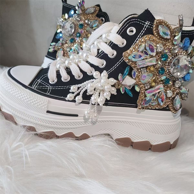 หนาด้านบนตอกลูกปัด rhinestone  - Rhinestone Nail Gem บทวิจารณ์และราคา