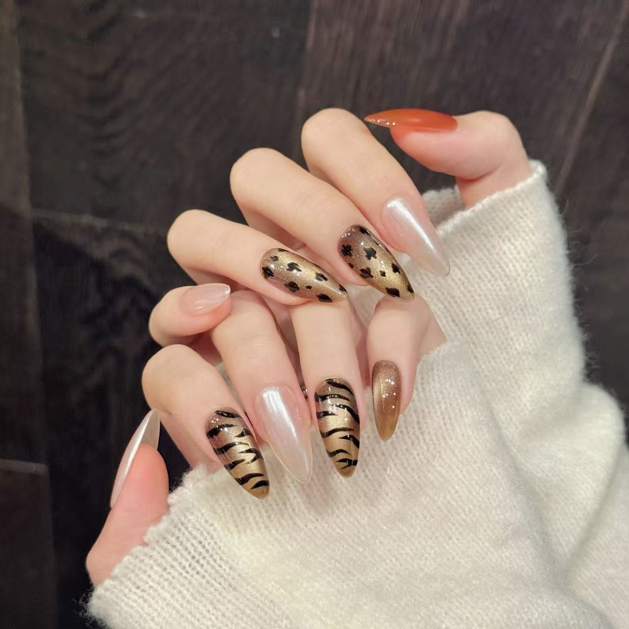 เล็บปลอมทำมือ 10 ชิ้น ลายอัลมอ - Nail Art Zebra Design บทวิจารณ์และราคา
