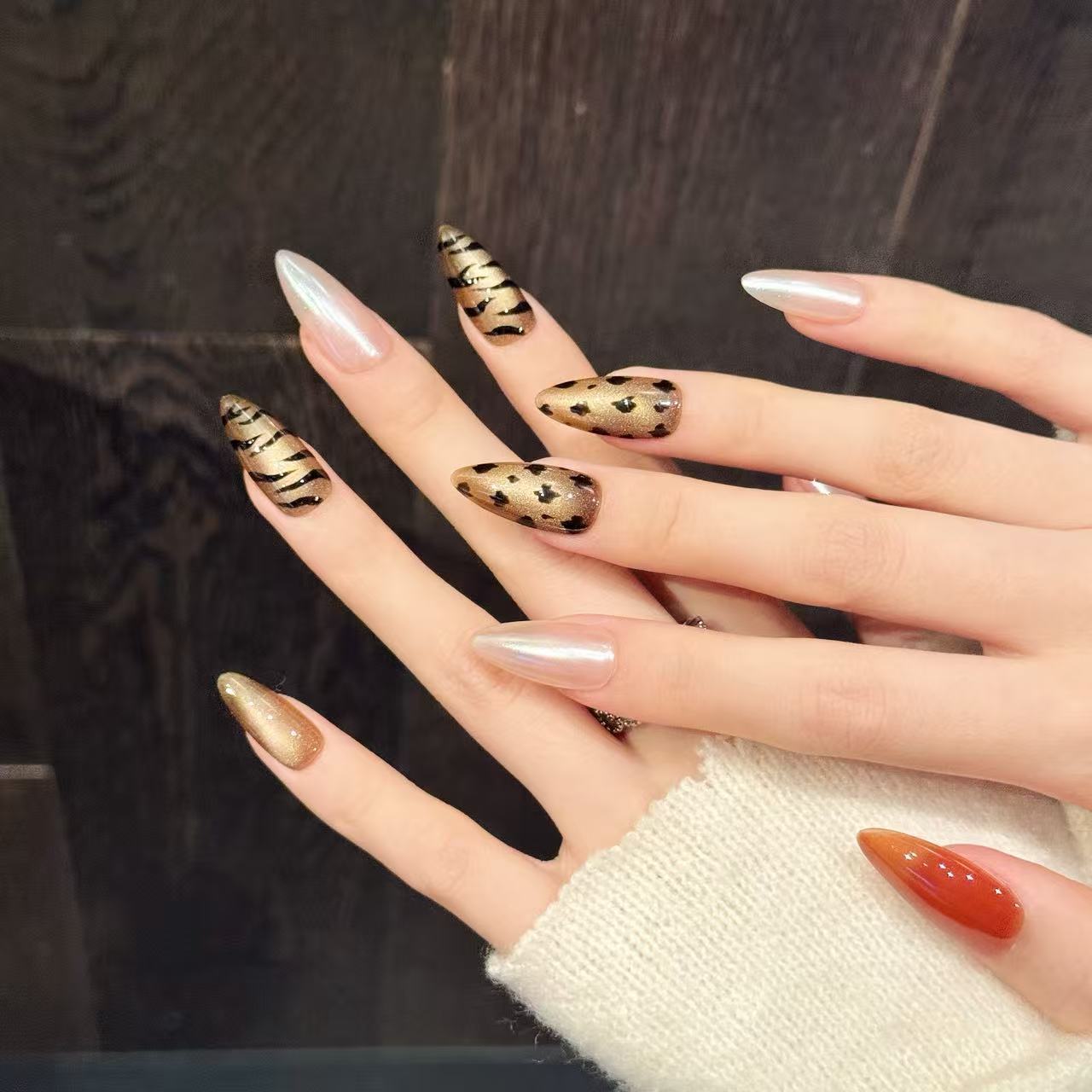 เล็บปลอมทำมือ 10 ชิ้น ลายอัลมอ - Nail Art Zebra Design บทวิจารณ์และราคา