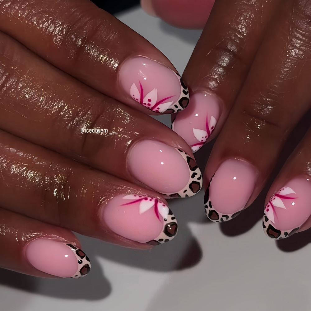 เล็บปลอมแบบสั้นยาวสำหรับผู้หญิ - Nail Art Leopard บทวิจารณ์และราคา