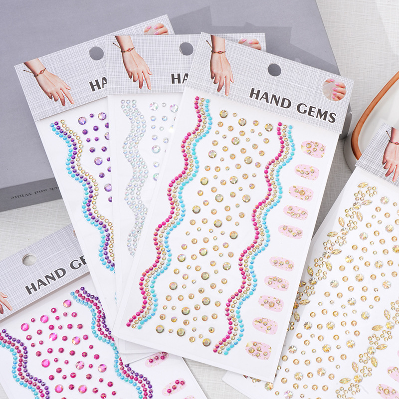 สติ๊กเกอร์ติดเล็บลายเพชร อะคริ - Rhinestone Nail Gem บทวิจารณ์และราคา