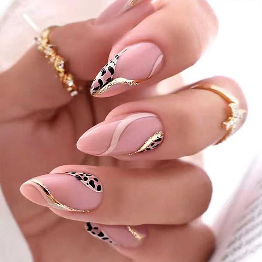 เล็บปลอมขนาดกลางสำหรับผู้หญิงแ - Nail Art Leopard บทวิจารณ์และราคา